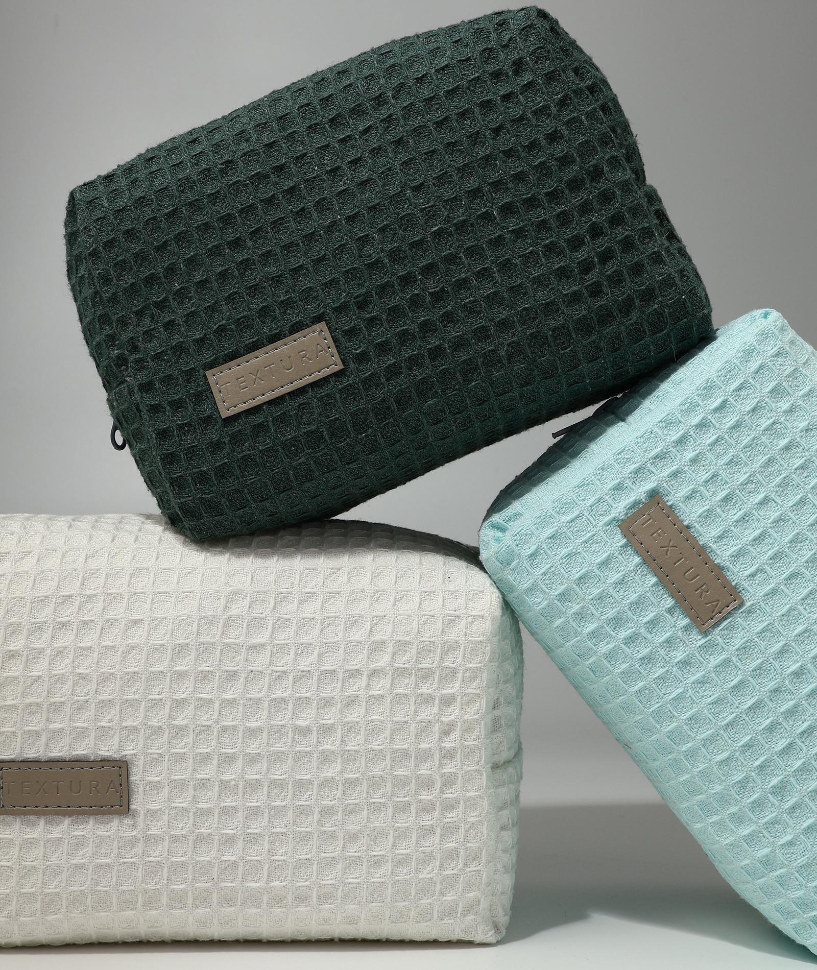 Косметичка женская на молнии TEXTURA, объёмная, средняя, мягкая, вафельная текстура, зелёная