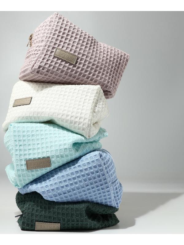 Косметичка женская на молнии TEXTURA, объёмная, средняя, мягкая, вафельная текстура, зелёная