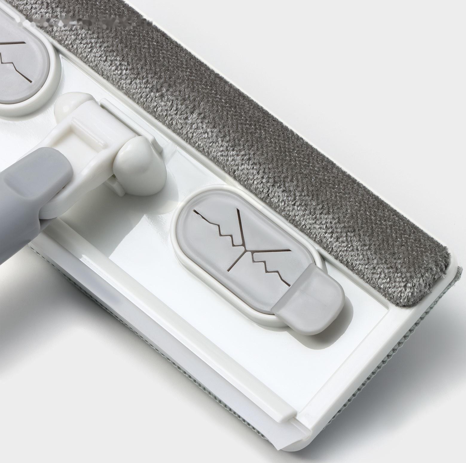 Щётка для окон Raccoon, стальная телескопическая ручка 82(126) см, насадка из микрофибры 25×9 см, цвет белый