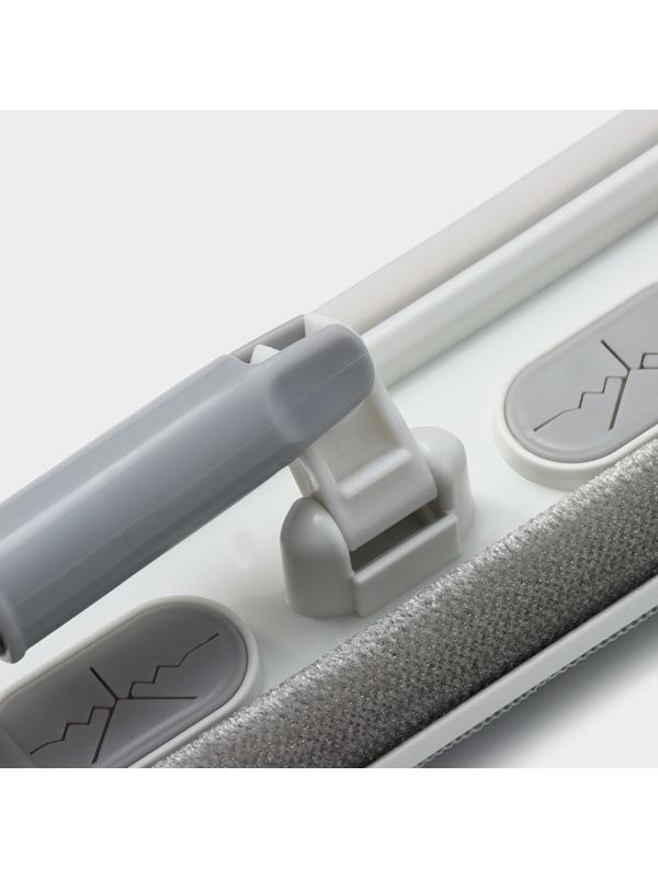 Щётка для окон Raccoon, стальная телескопическая ручка 82(126) см, насадка из микрофибры 25×9 см, цвет белый