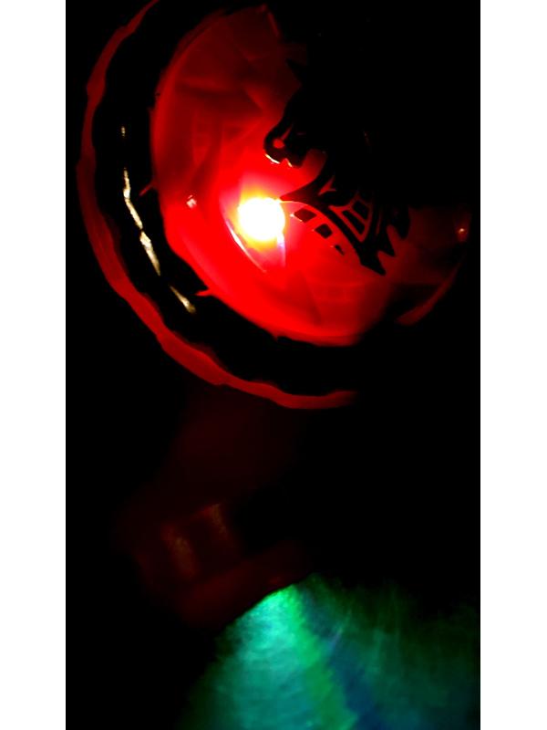 Набор волчков с мечом ULTRA SPIN «Сражение гладиаторов», 4 волчка, 2 устройства запуска, арена