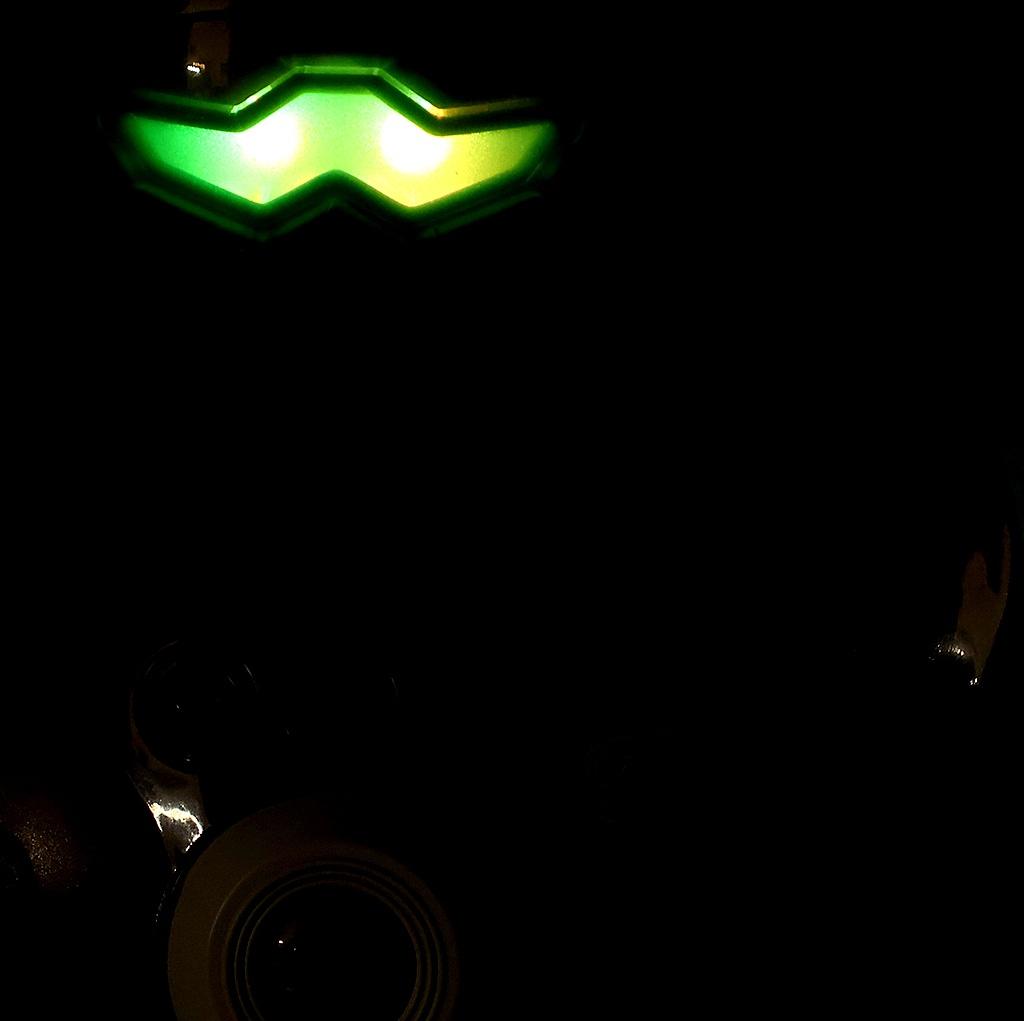 Робот радиоуправляемый «Кибер Бот», световые и звуковые эффекты, цвет серый