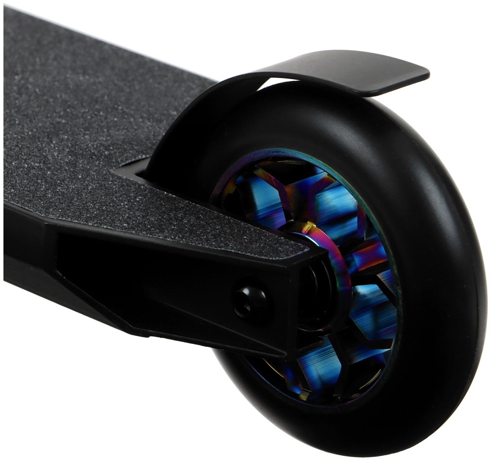 Самокат трюковой GRAFFITI Electric 24, колёса PU 100 мм, SCS компрессия, ABEC 9 Chrome, цвет черный