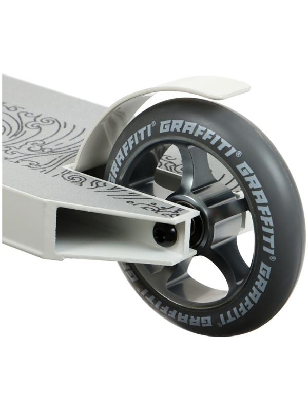 Самокат трюковой GRAFFITI Eccentric 24, колёса PU 110 мм, HIC компрессия, ABEC 9 Chrome, цвет белый