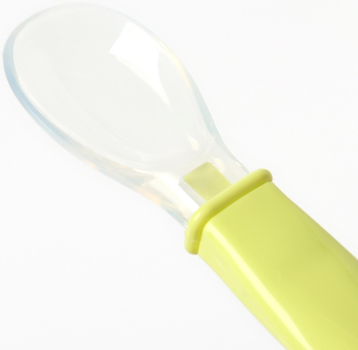Ложка детская силиконовая для кормления, цвет зеленый