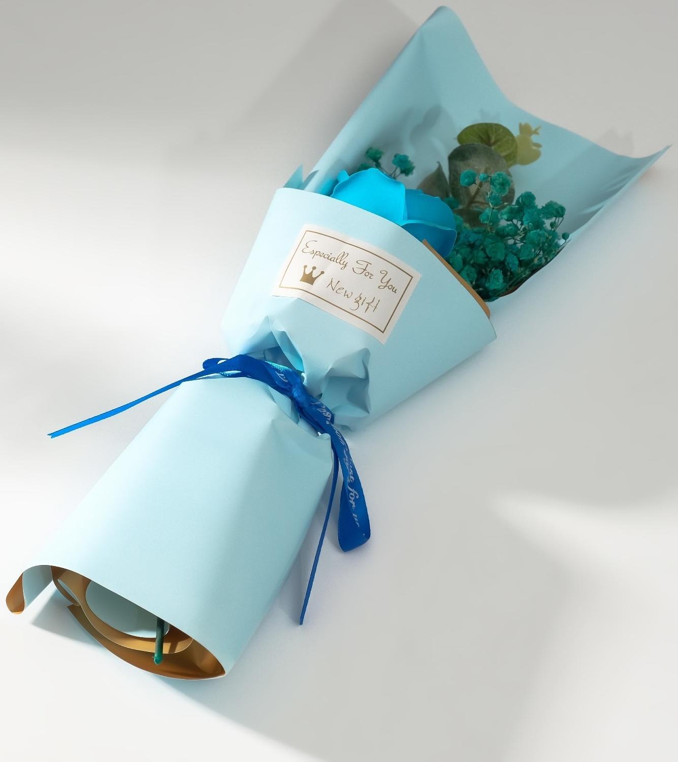 Букет из мыльных лепестков для ванны «Роза и эвкалипт», подарочный, голубой, 7.5×11×34.5 см