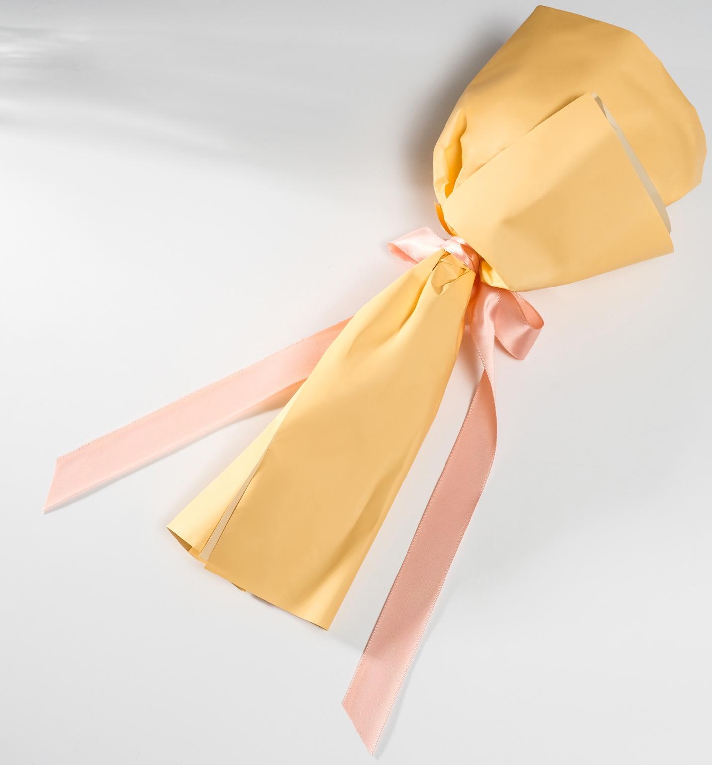 Букет из мыльных лепестков для ванны «Роза в шарике», подарочный, жёлтый, 8.5×8.5×36 см