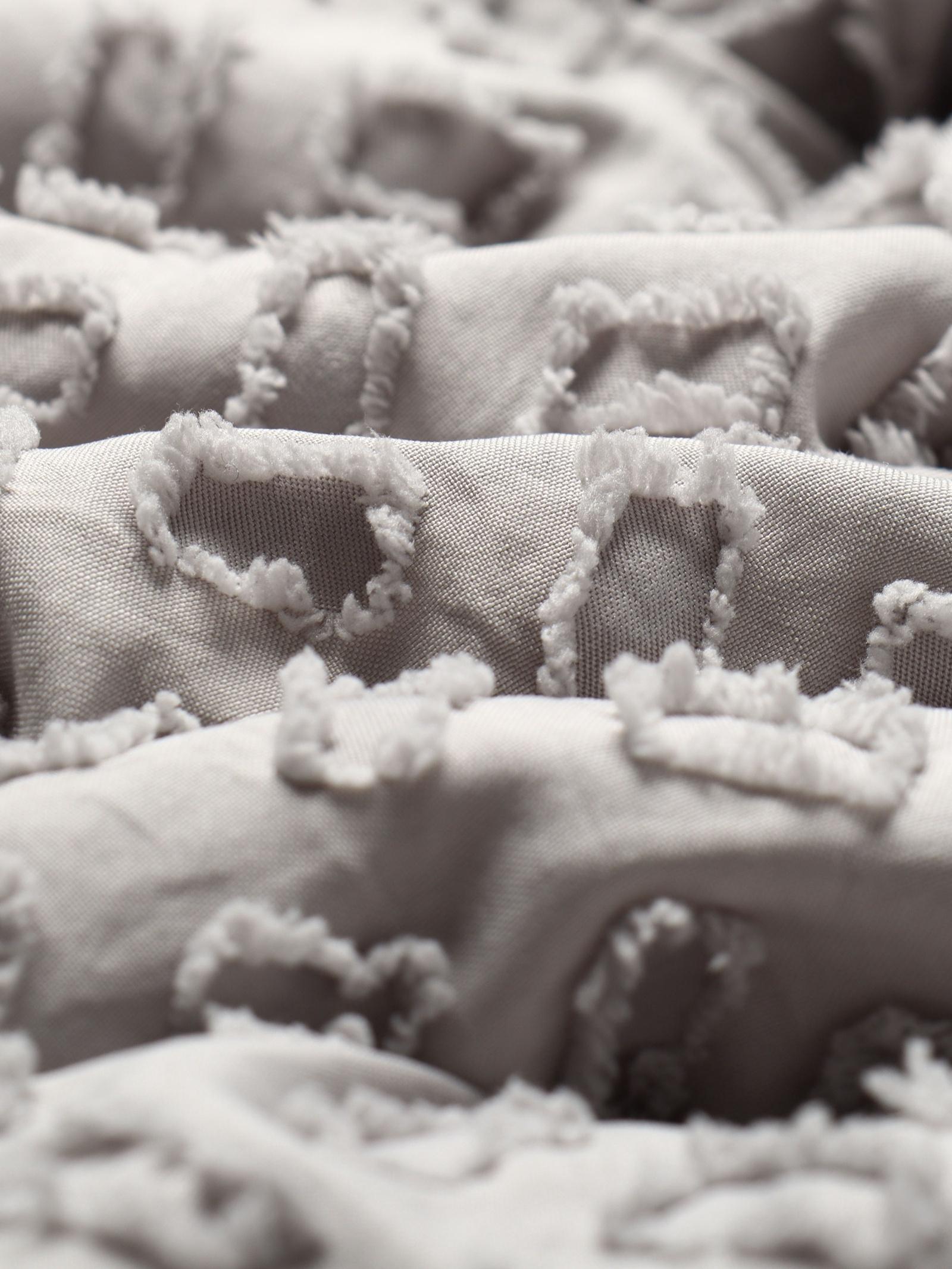 Покрывало LoveLife Tufting: Квадрат цв.серый, 150*220±5см, микрофайбер, 100% п/э