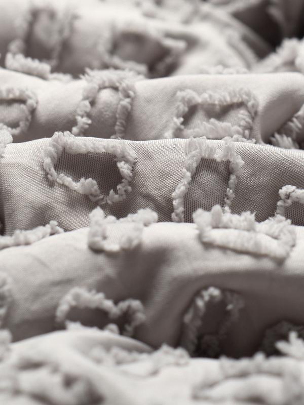 Покрывало LoveLife Tufting: Квадрат цв.серый, 150*220±5см, микрофайбер, 100% п/э