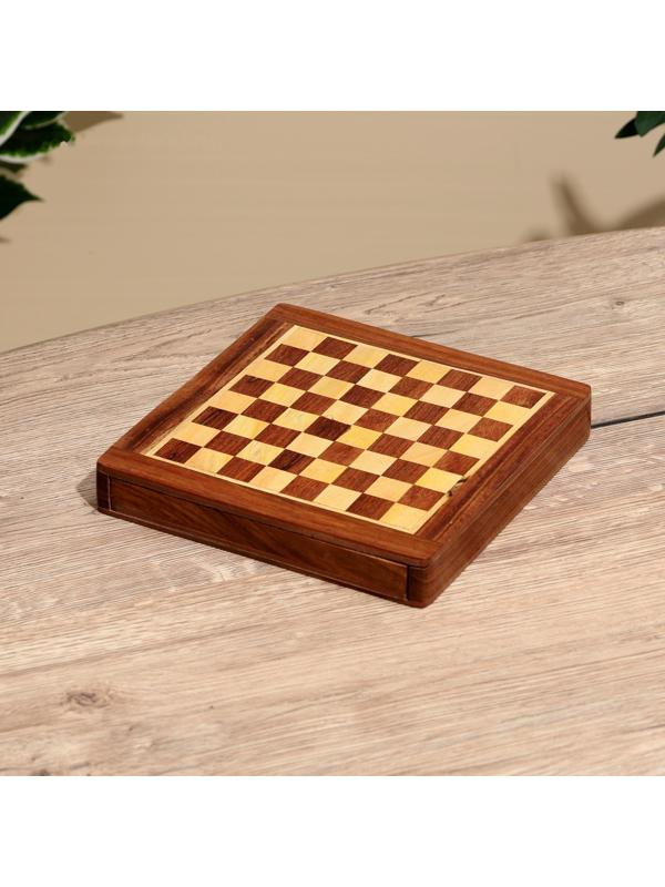 Шахматы магнитные 20,5х20,5х3,5 см, дерево шишам