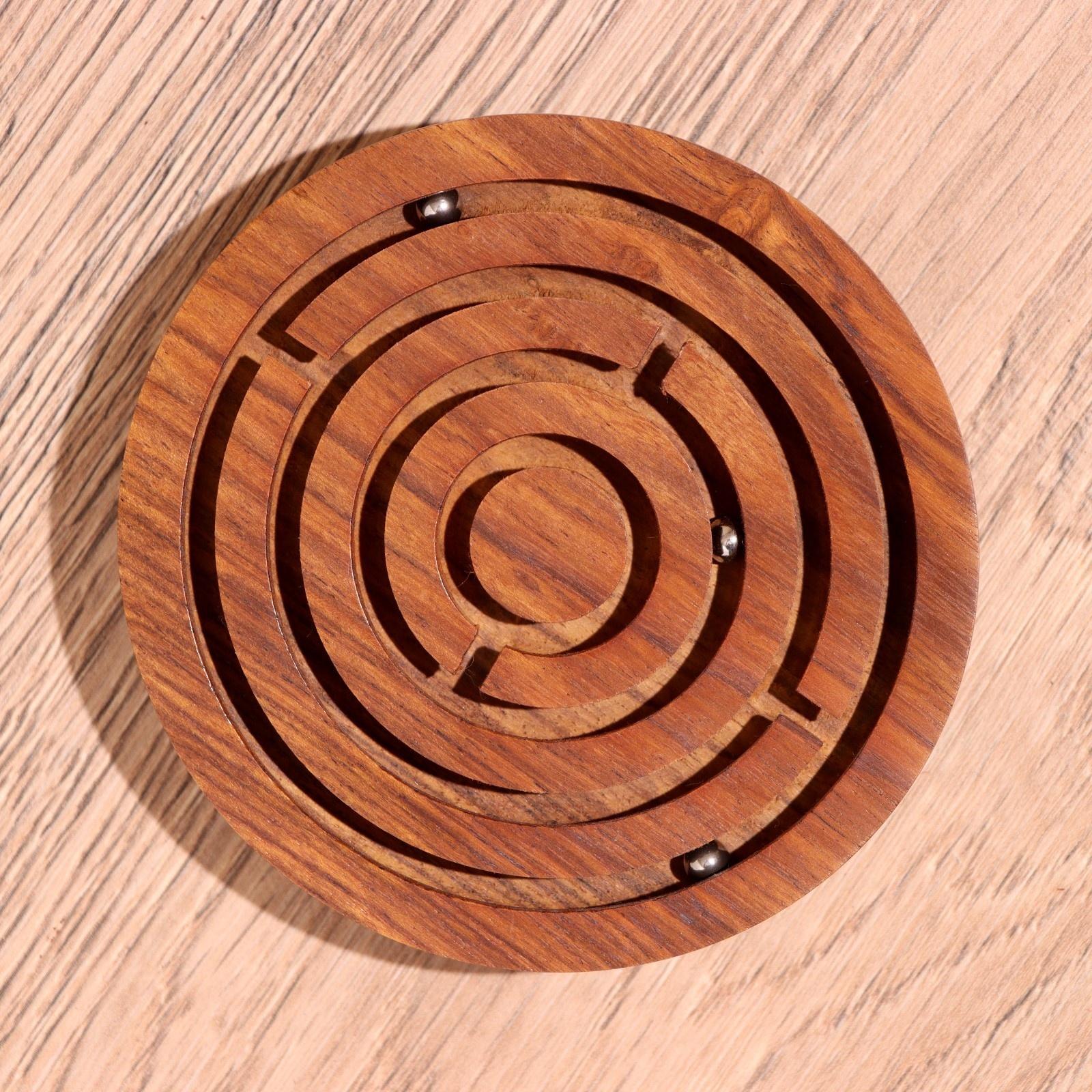 Головоломка-лабиринт 