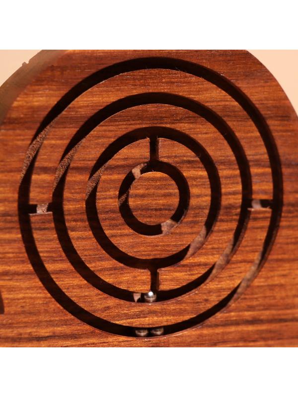 Головоломка-лабиринт 