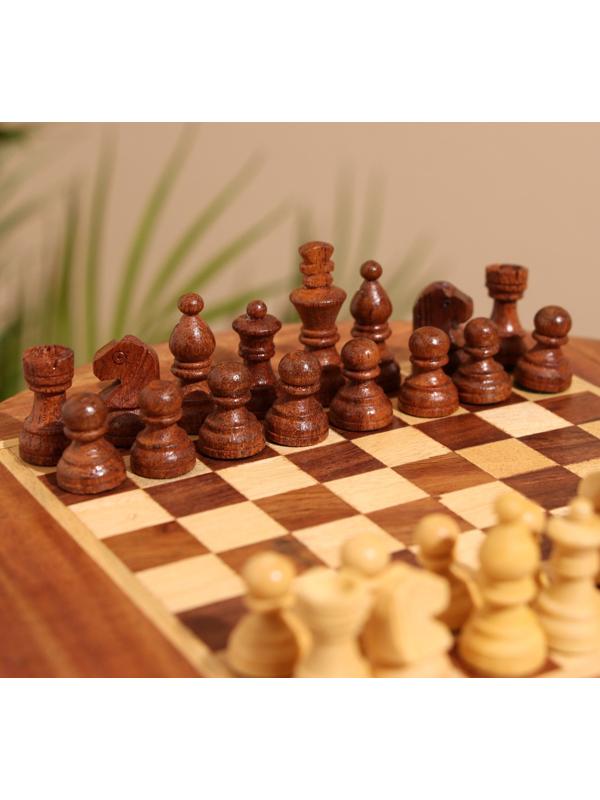 Шахматы магнитные 20,5х20,5х3,5 см, дерево шишам