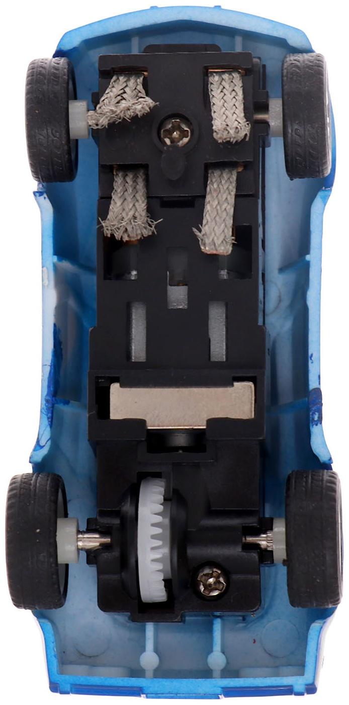 Автотрек «Турбо кросс», с 4 машинами работает от сети, длина трека 8,38 м.