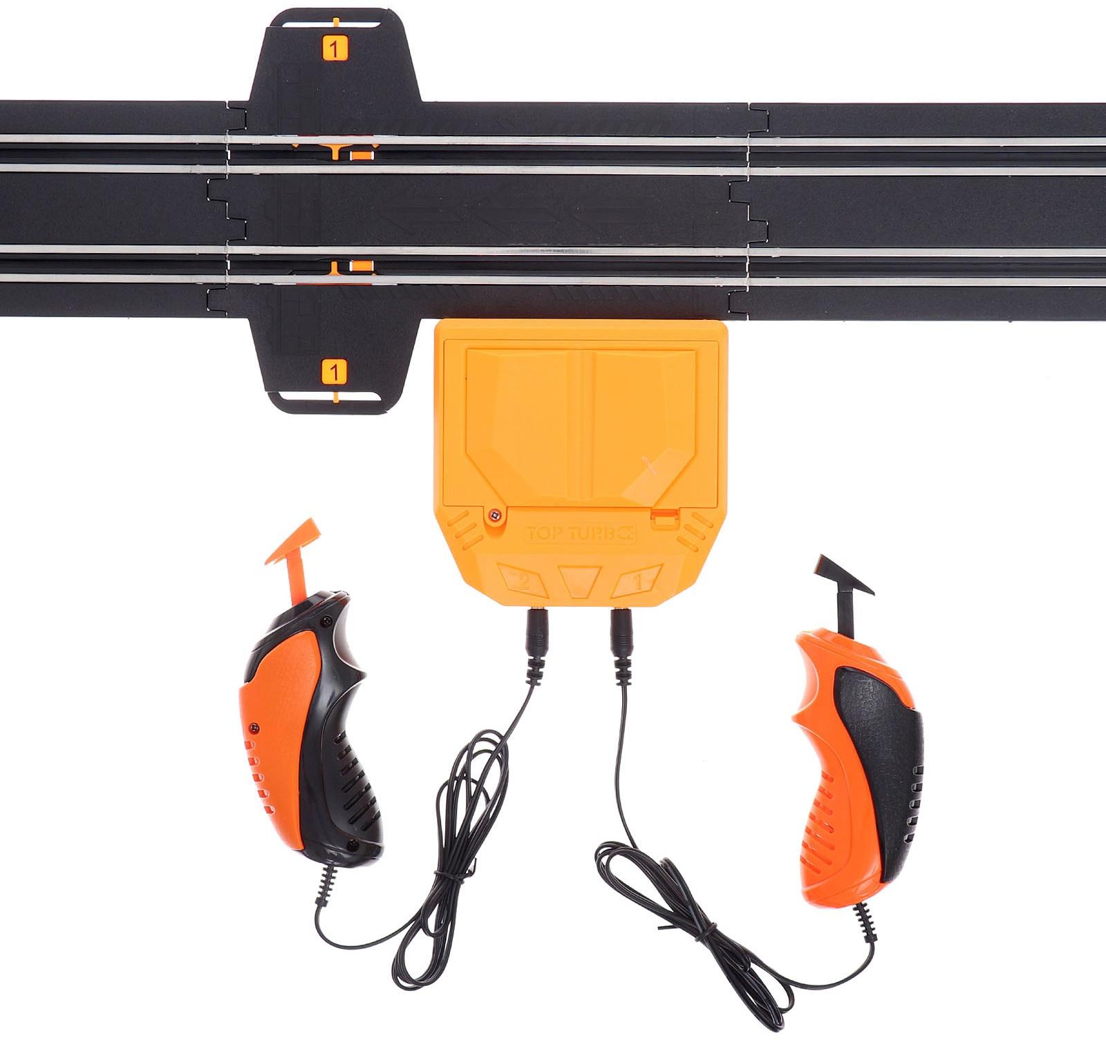 Автотрек «Турбо кросс», с 4 машинами работает от сети, длина трека 8,38 м.