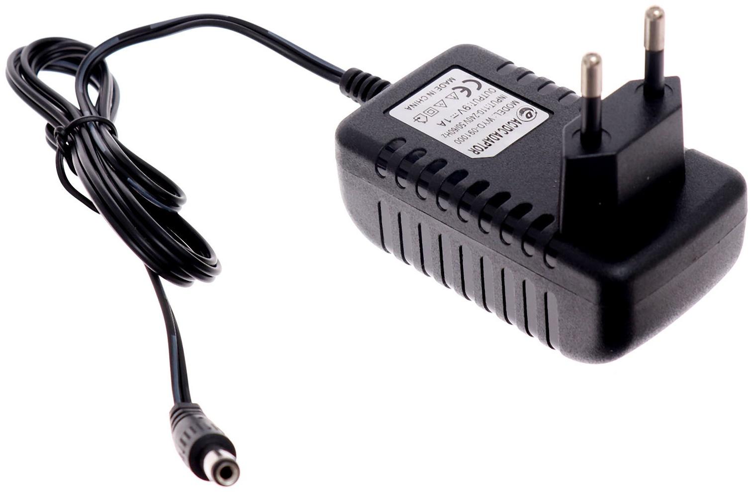 Автотрек «Турбо кросс», с 4 машинами работает от сети, длина трека 8,38 м.