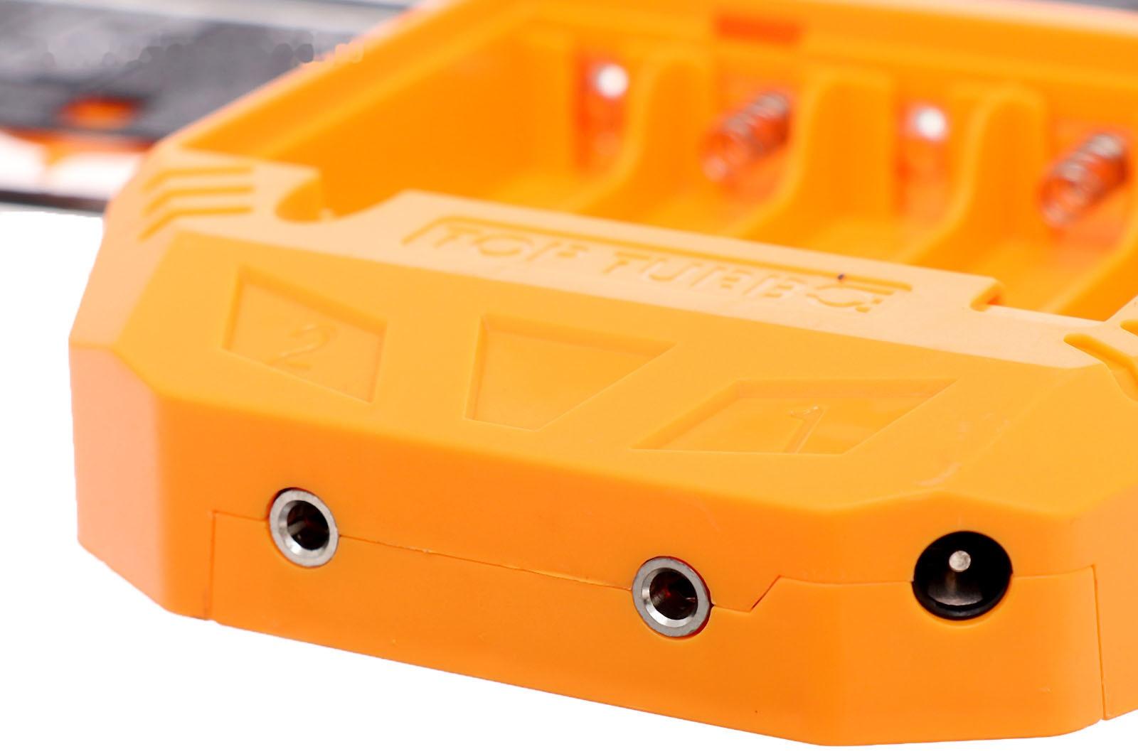 Автотрек «Турбо кросс», с 4 машинами работает от сети, длина трека 8,38 м.