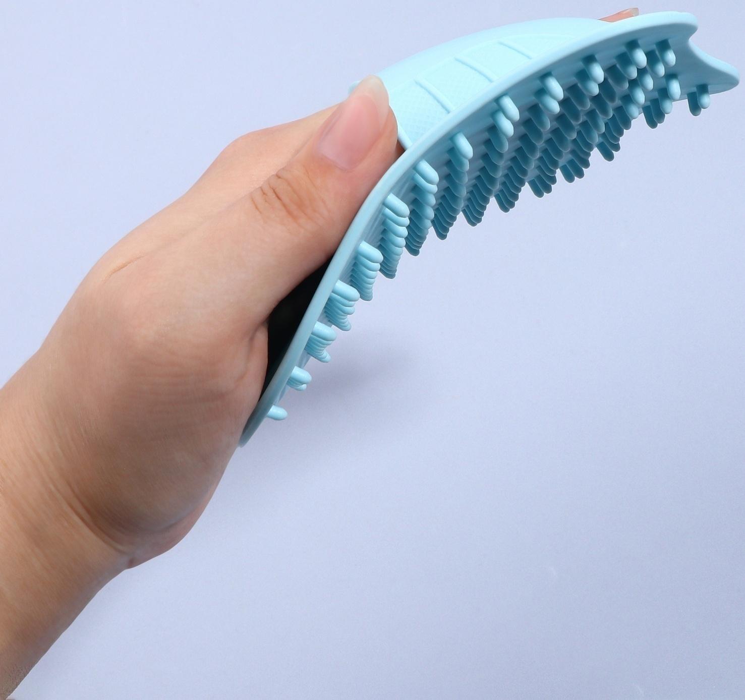 Массажёр - щётка, антицеллюлитный, 14 × 12 × 3,5 см, цвет голубой