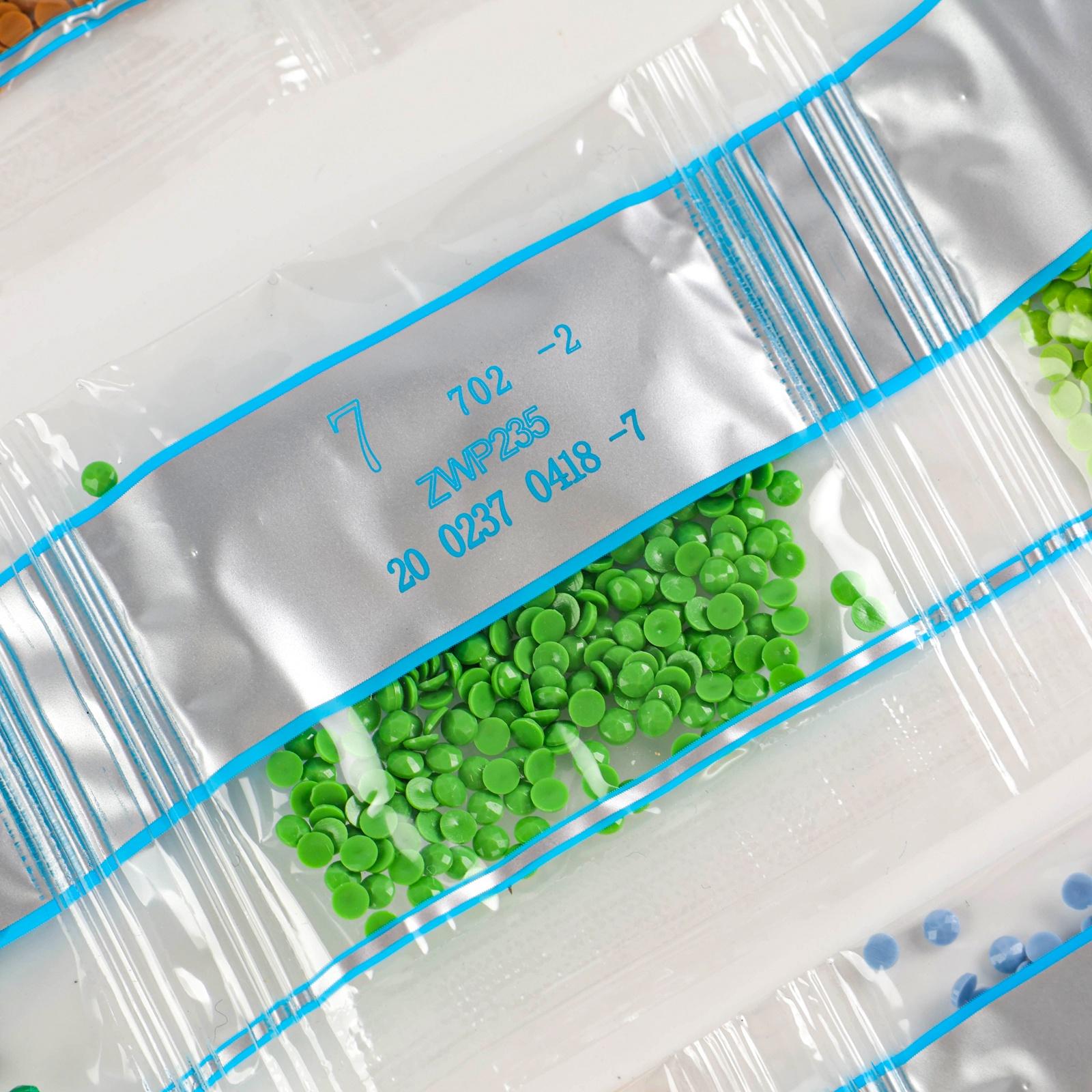 Алмазная мозаика - стикер на новый год для детей с частичным заполнением «Волшебные зревята!», набор для творчества