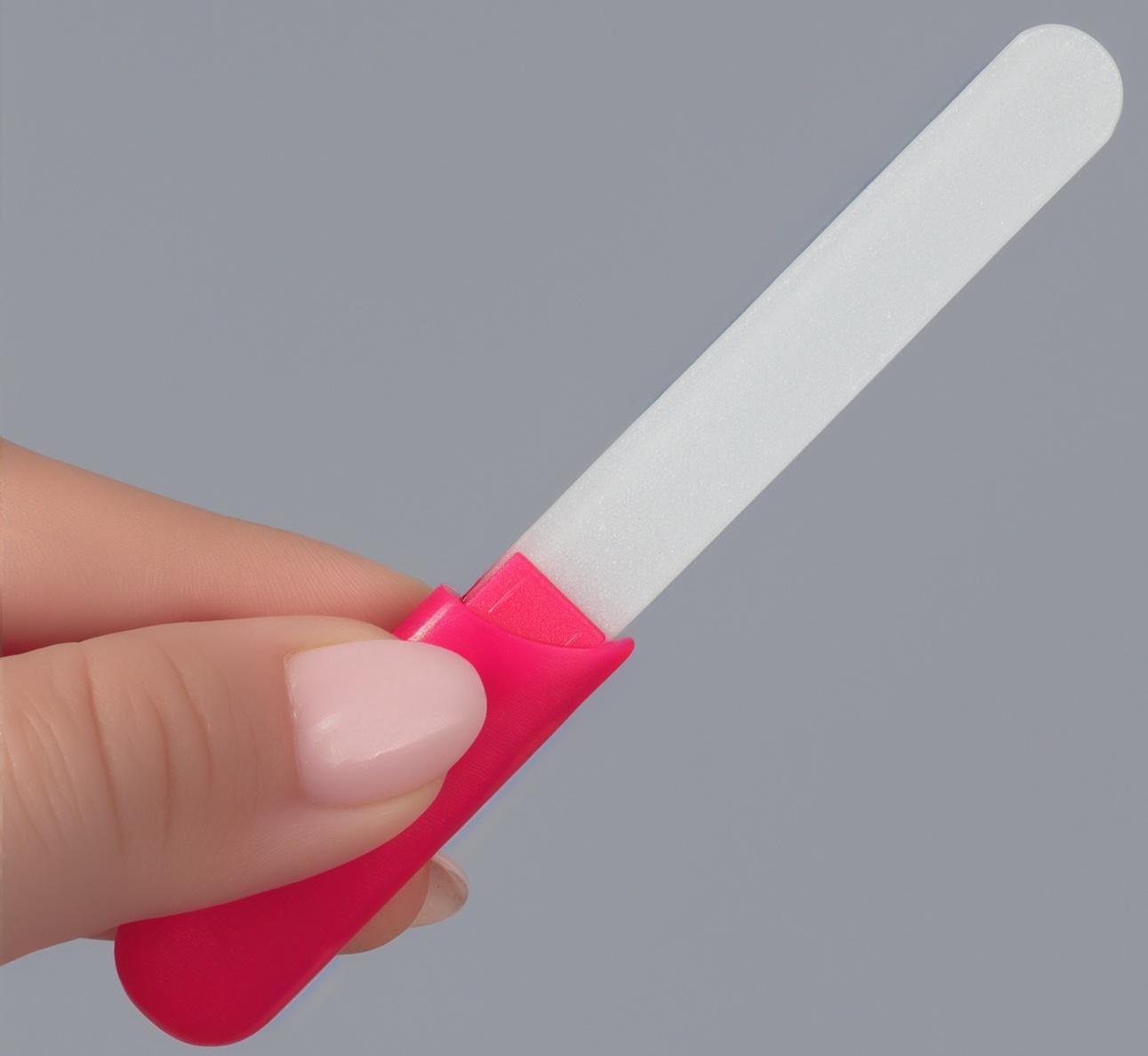 Пилка стеклянная для ногтей, 12.8 см, в пластиковом футляре, розовая