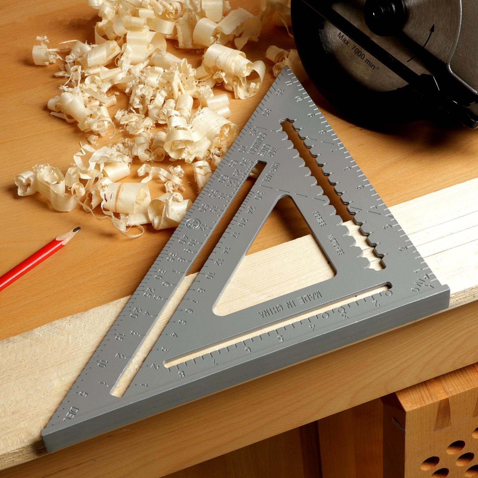 Универсальный кровельный угольник ТУНДРА, алюминий, 300 мм