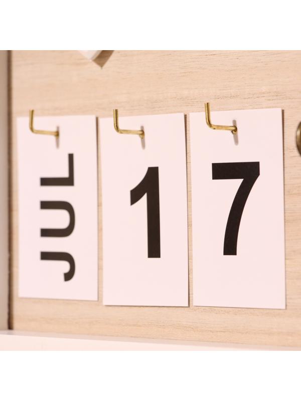 Сувенир вечный календарь 