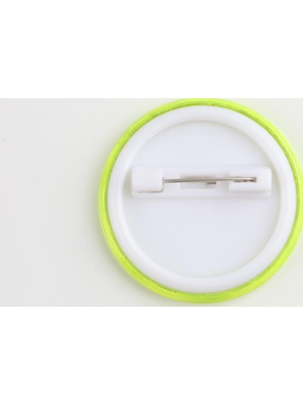 Светоотражающий значок «Пешеходный переход», d = 3 см, цвет жёлтый , цена за 1 штуку