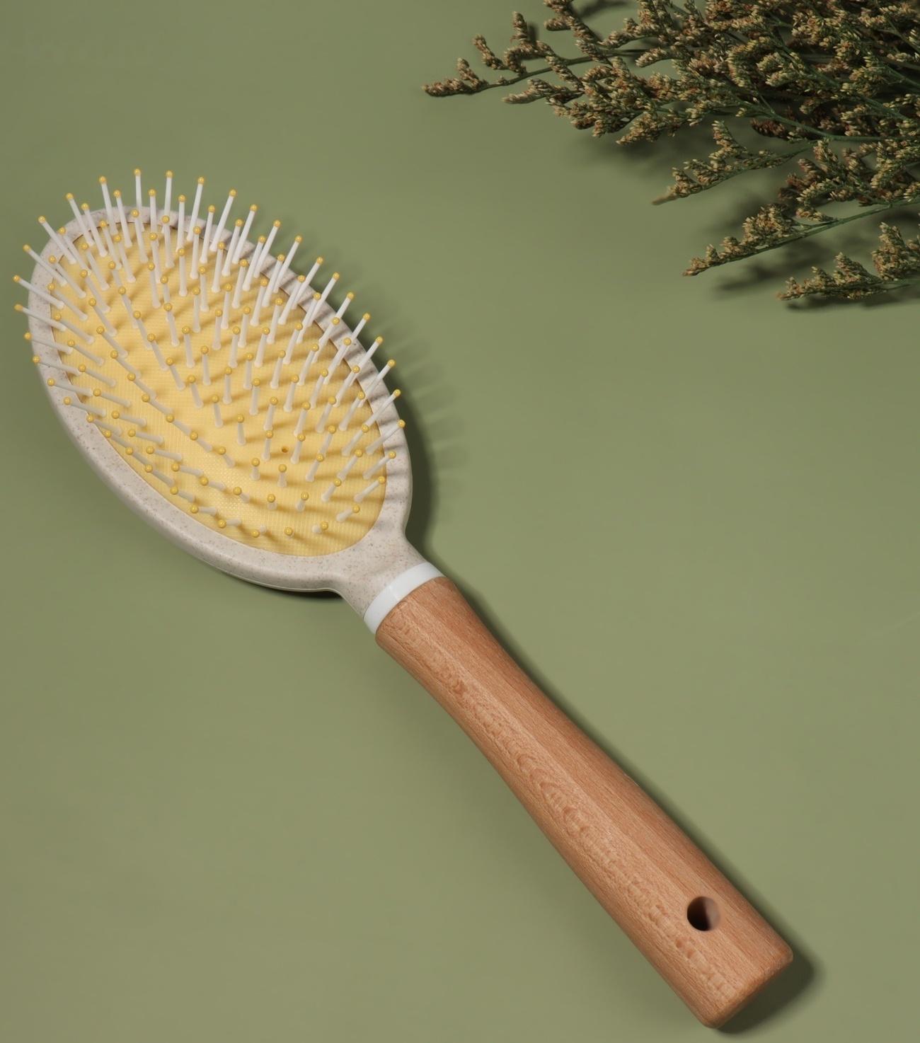 Расчёска массажная, 25,5 × 7 см, цвет «светлое дерево»