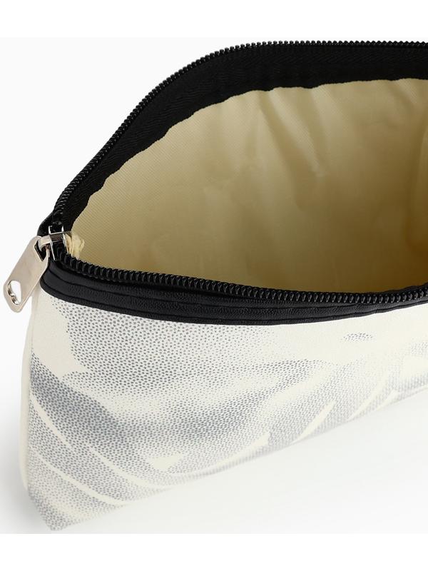 Косметичка на молнии плоская, с принтом «Ромашки», белая