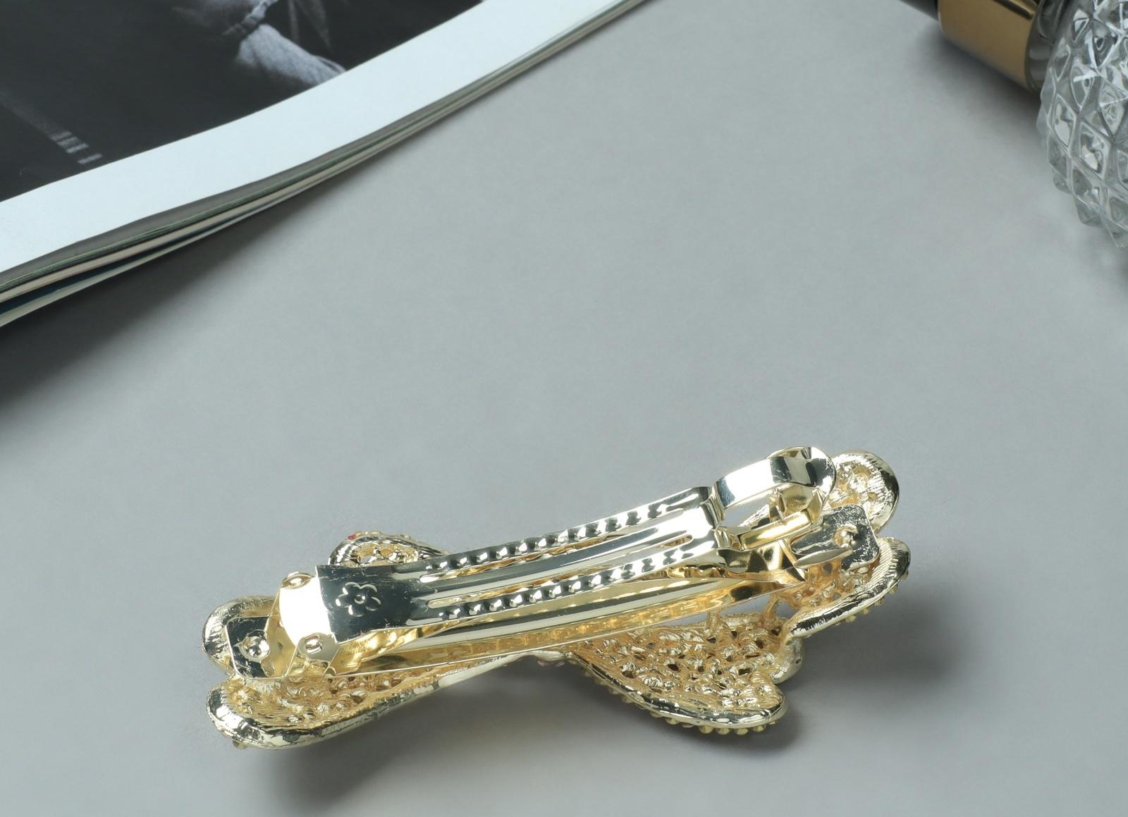 Заколка-автомат для волос 