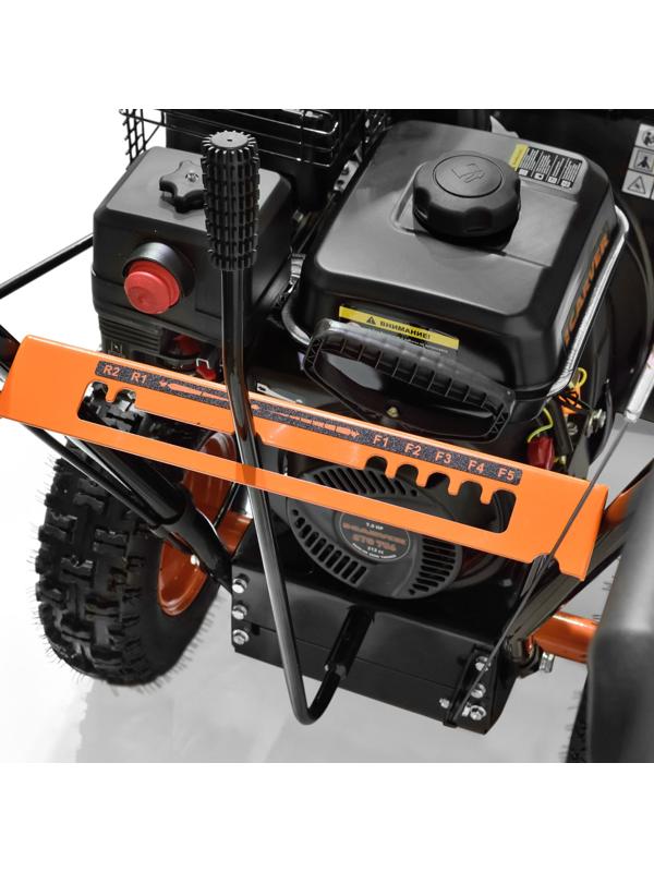 Снегоуборщик CARVER STG 756, самоходный, 7 л.с., шир./выс. 56×43 см, ск. 5/2, колеса 13