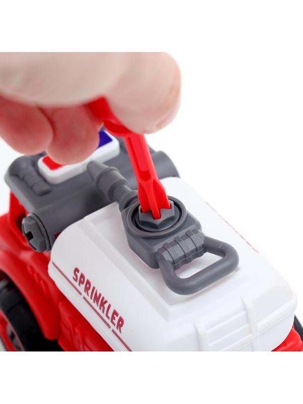 Конструктор винтовой «Пожарная машина», с отвёрткой, 29 деталей