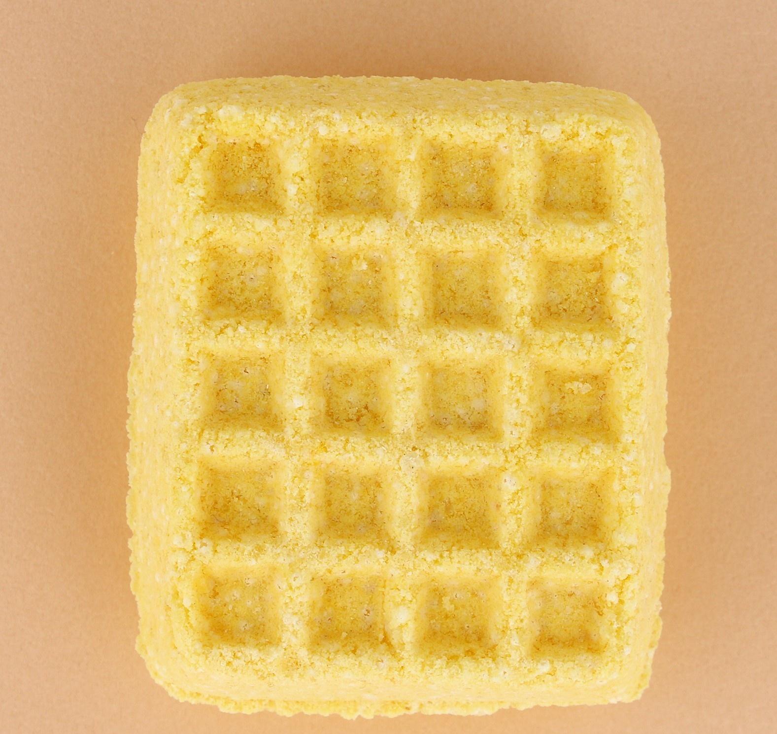 Бомбочка для ванны URAL LAB, 140 г, аромат лимонных долек