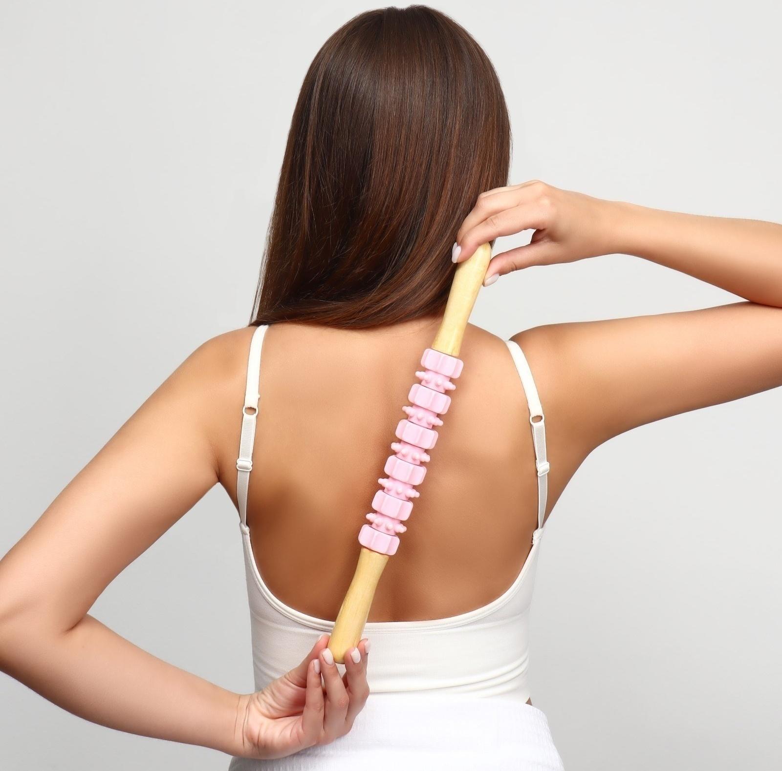 Массажёр «Скалка», универсальный, 37.5×4 см, деревянный, 11 колёс, розовый