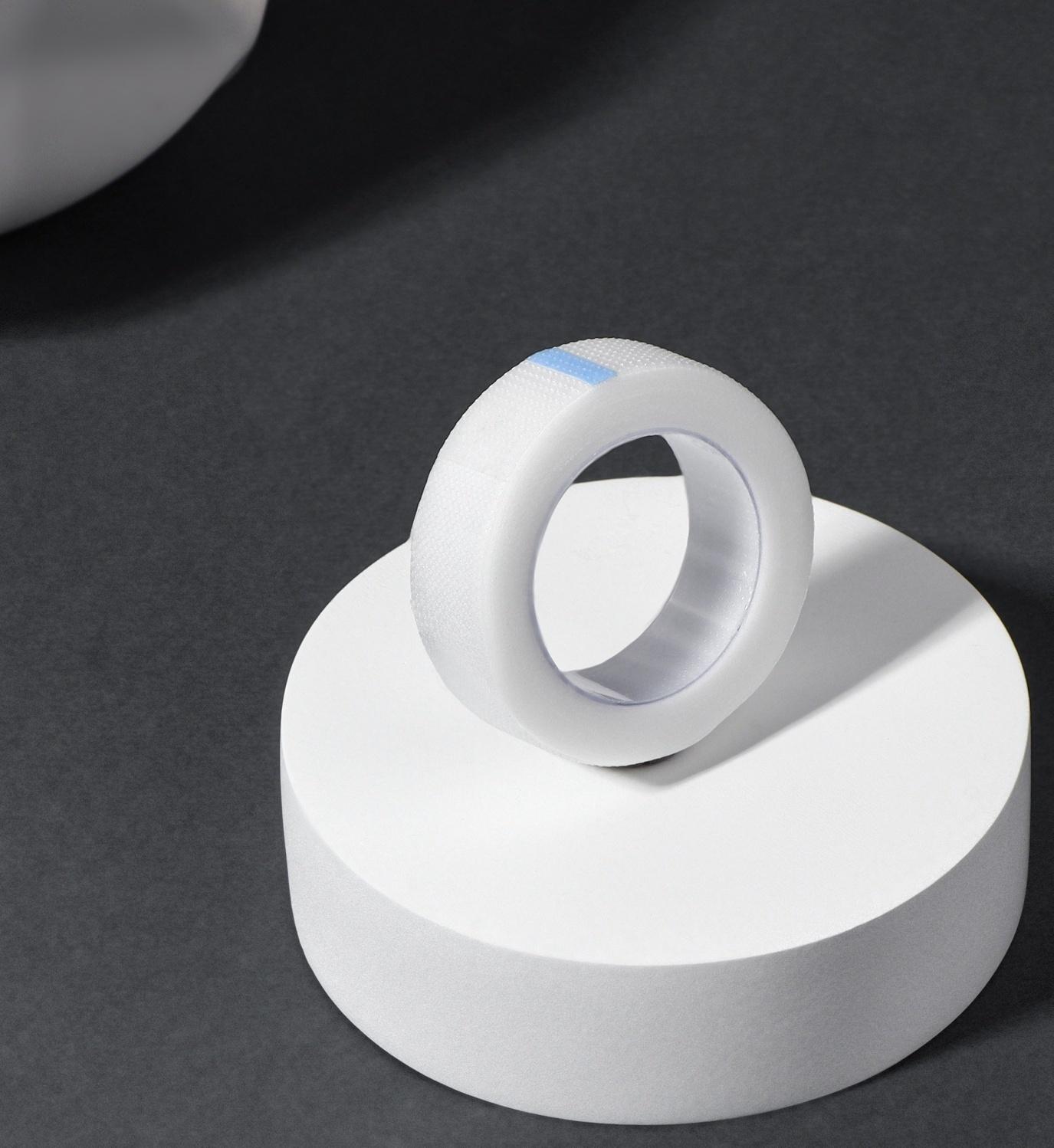 Лента для наращивания ресниц, на клеевой основе, 1,2 см × 4,5 м