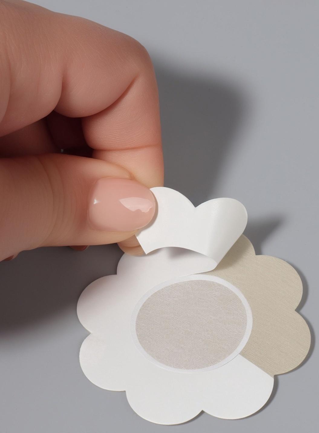 Стикини на грудь «Цветок», набор - 5 пар, на клеевой основе, 6×6 см, бежевая