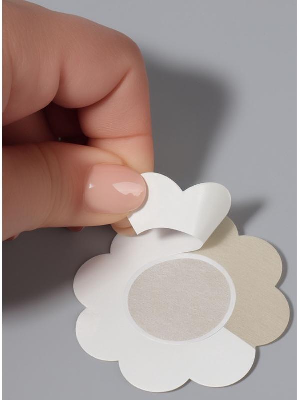 Стикини на грудь «Цветок», набор - 5 пар, на клеевой основе, 6×6 см, бежевая