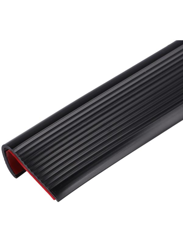 Накладка антискользящая на ступеньки угловая, 1м, черная