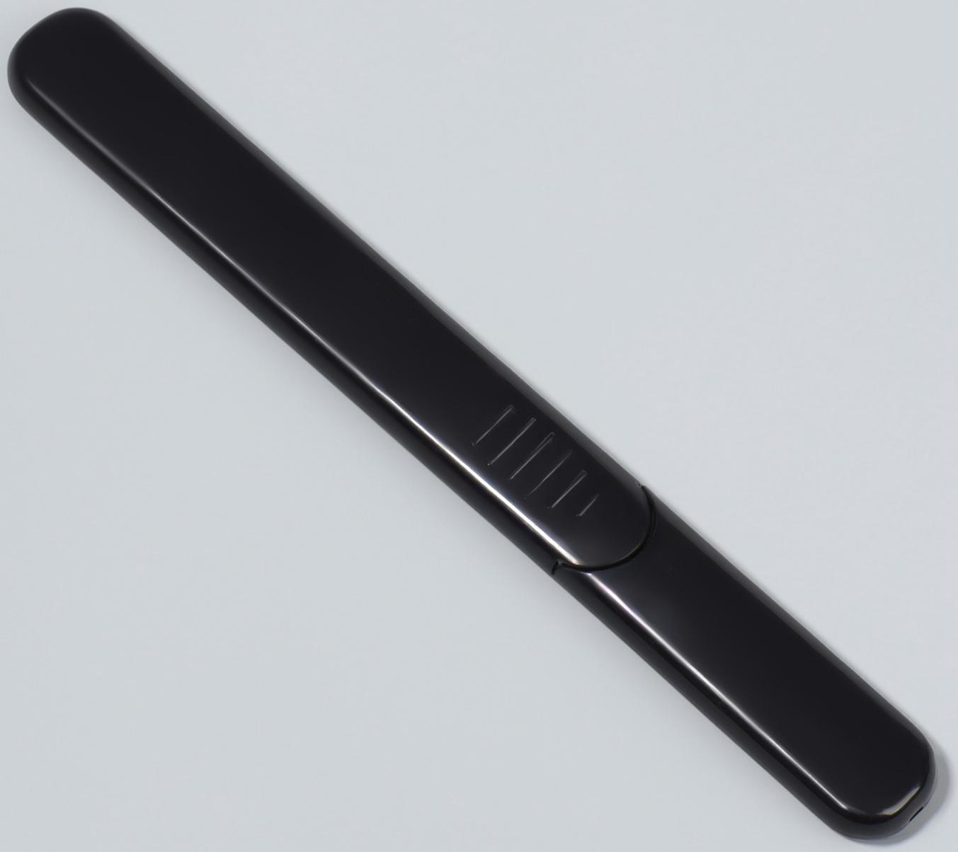 Пилка стеклянная для ногтей, 14.2 см, в футляре, чёрная