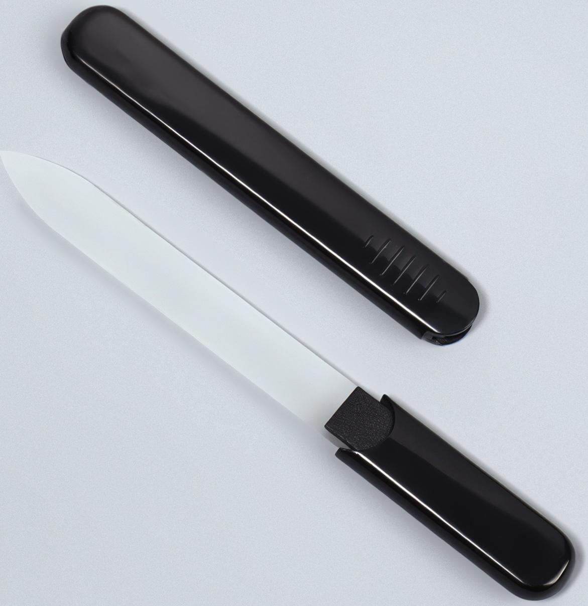 Пилка стеклянная для ногтей, 14.2 см, в футляре, чёрная