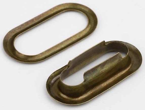 Застёжка для кепки, с люверсом, 2×2 см, цвет бронзовый