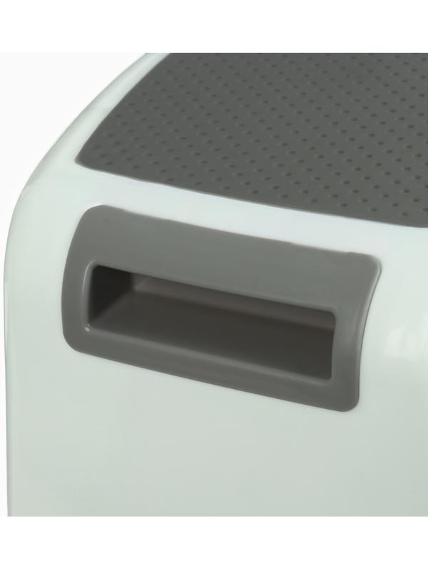 Табурет - подставка детский с прорезинеными ступеньками, 36х33х25см, цвет белый/серый