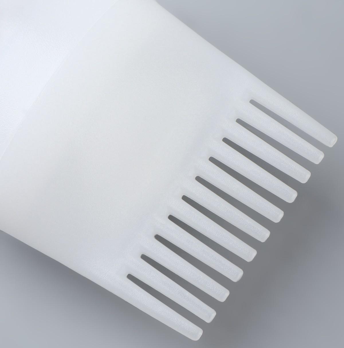 Бутылочка для окрашивания, с дозатором, 17 × 4,5 см, цвет белый