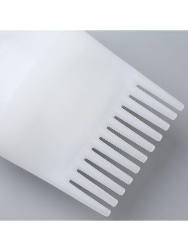 Бутылочка для окрашивания, с дозатором, 17 × 4,5 см, цвет белый