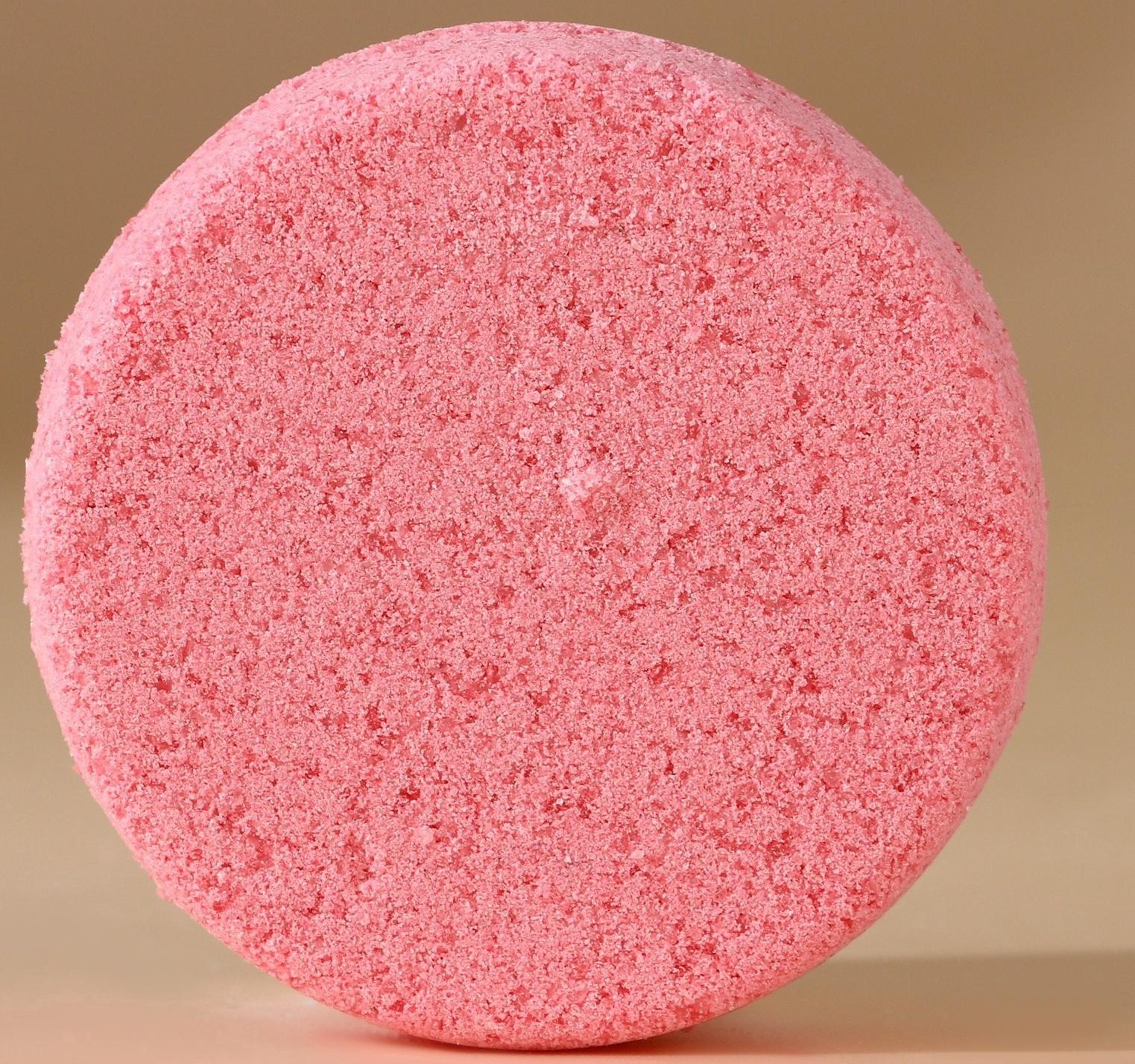 Бомбочка для ванны «Оленёнок», 100 г, аромат клубничного пломбира, URAL LAB