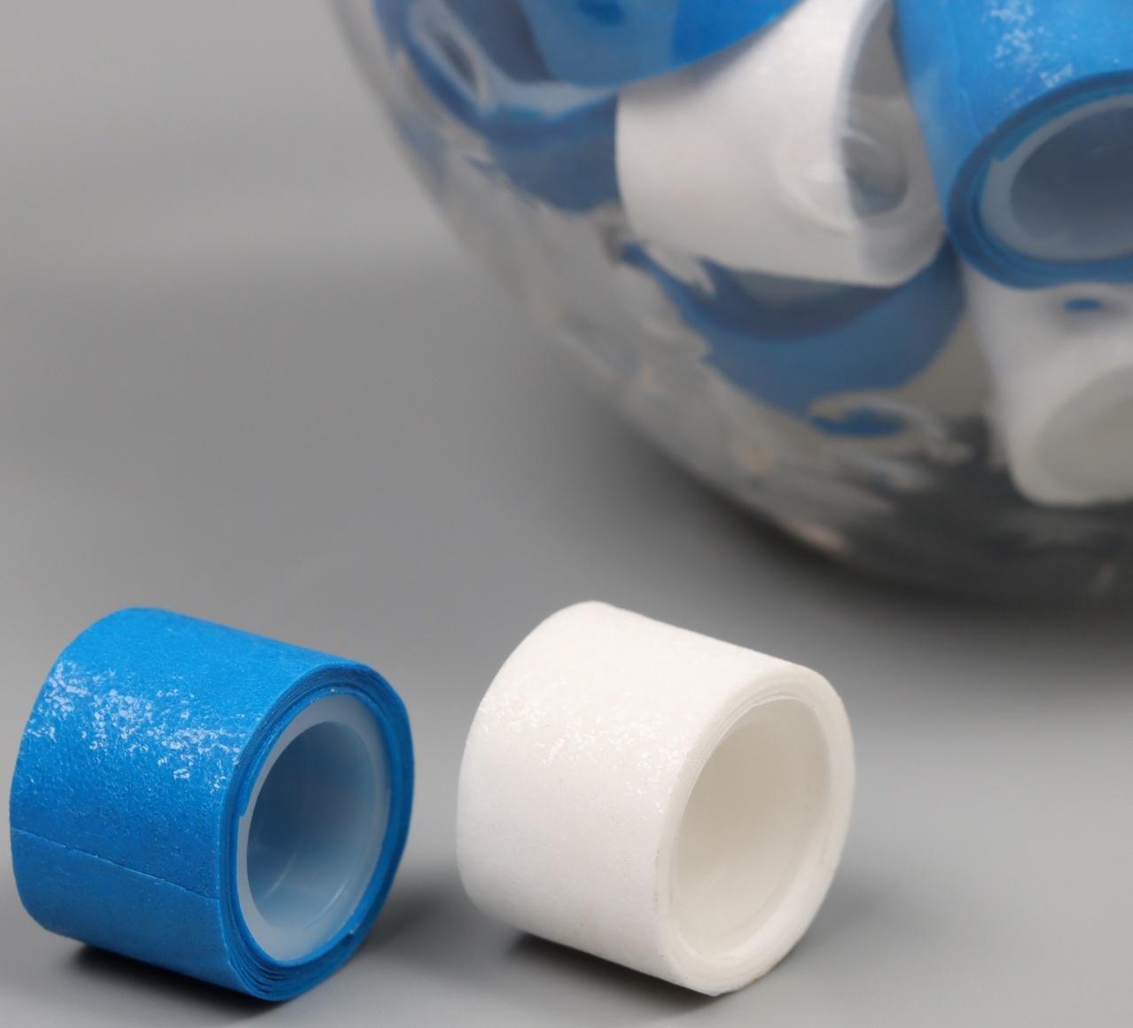 Клейкая лента пластик в банке 