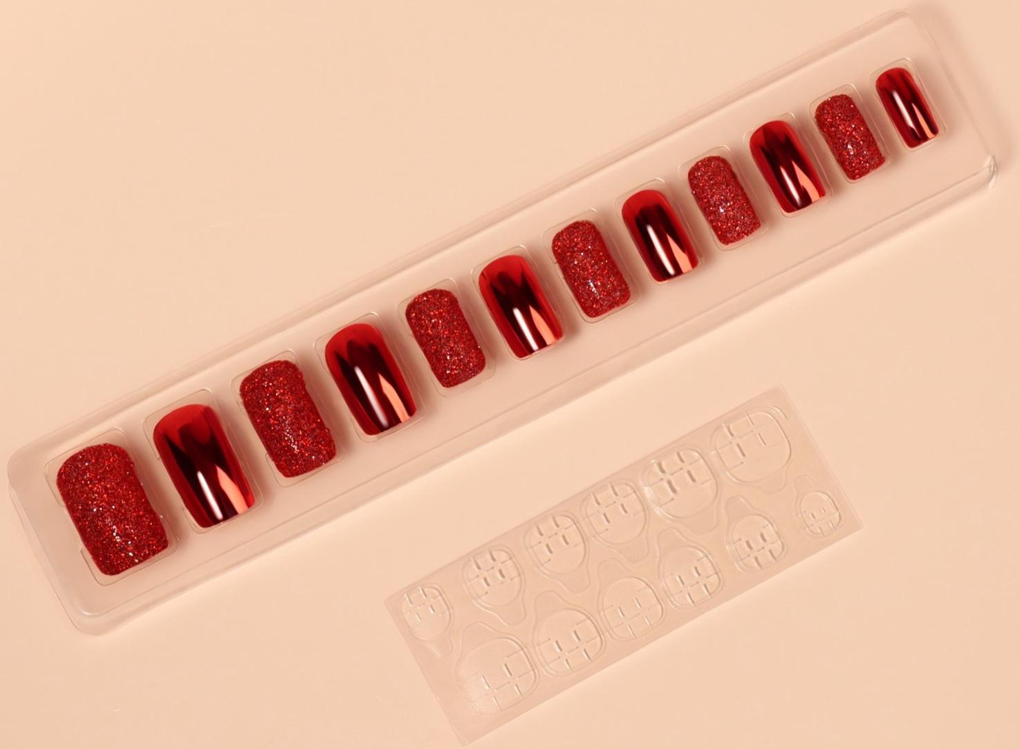 Накладные ногти, 12 шт, с клеевыми пластинами, форма мягкий квадрат, с блёстками, красные