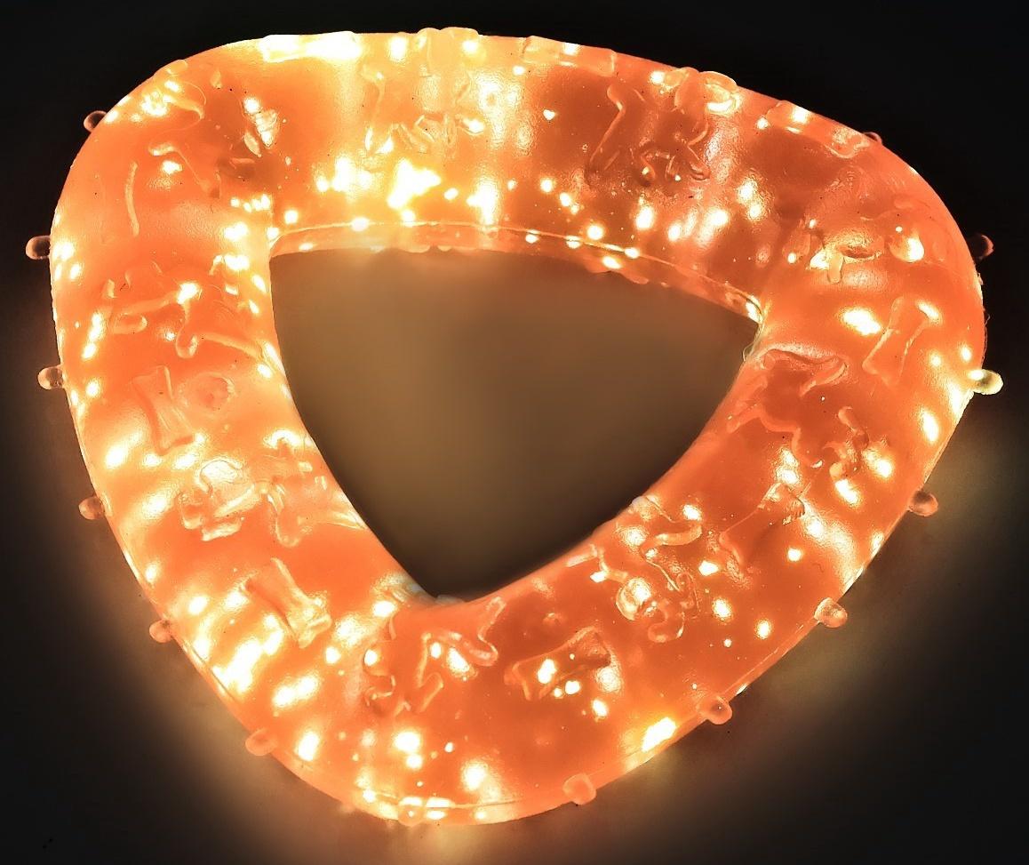 Игрушка для собак жевательная светящаяся в темноте «Треугольник», 7 х 7 см