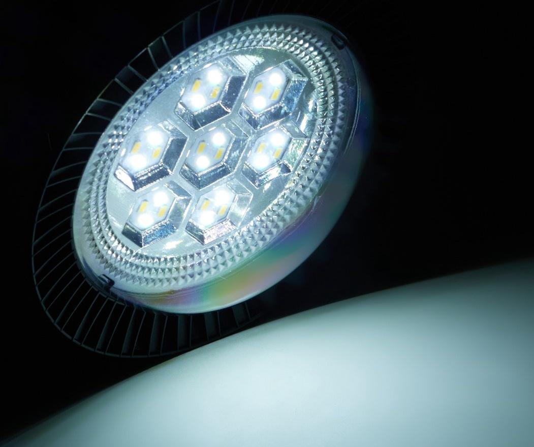 Фонарь кемпинговый аккумуляторный на солнечной батарее, 4 режима