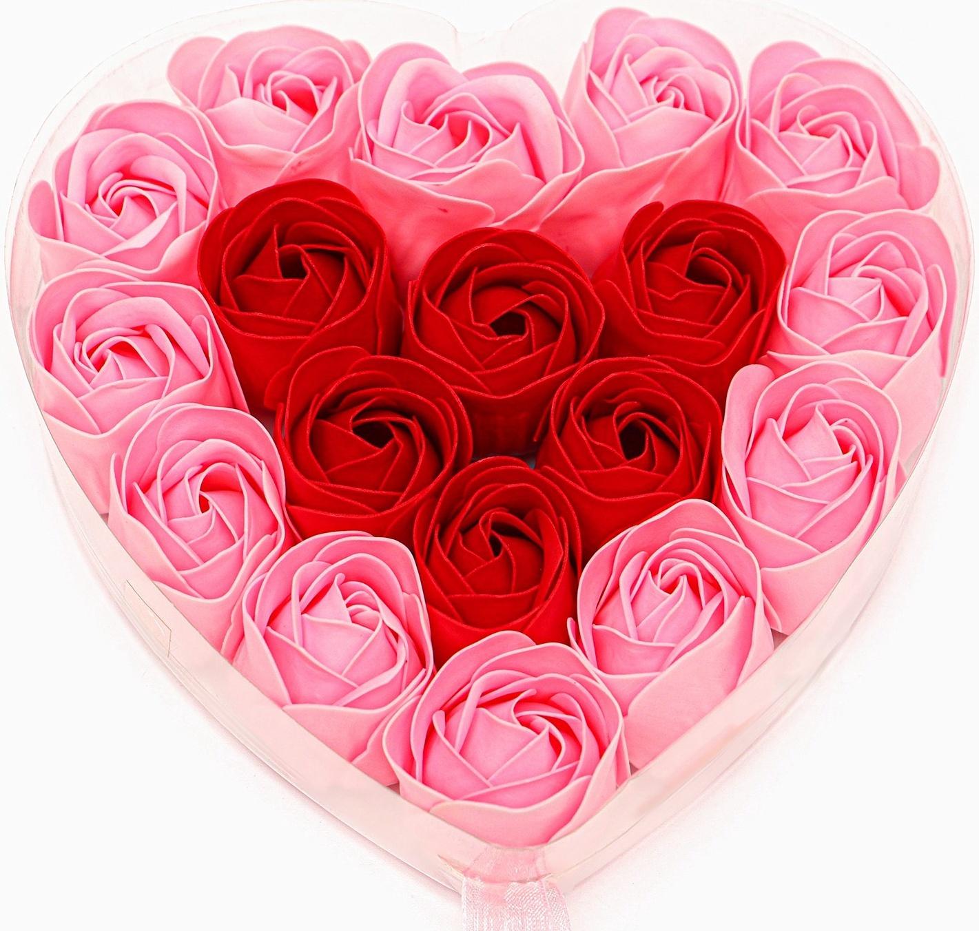 Набор в форме сердца, нежных 18 красно-розовых мыльных роз